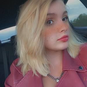 Meet your Posher, Madaline